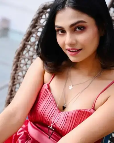 Call Girls Service in Chhatargarh